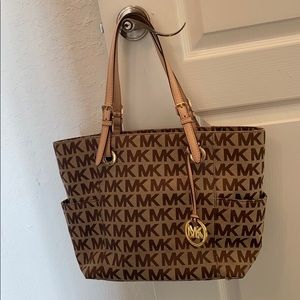 Michael Kors handbag monogram Jet Set tote